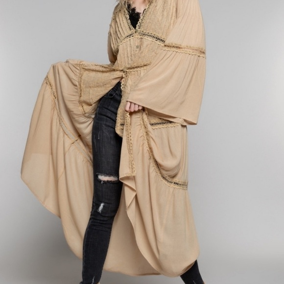 EYE LET YOU CARDIGAN - Picture 2 of 5